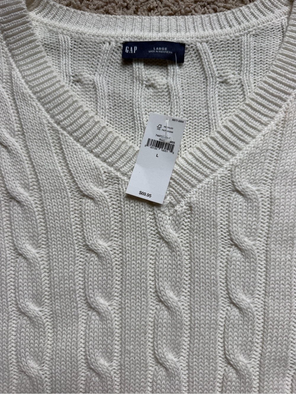 NWT GAP Women’s White Cable Knit V-neck Sweater Sz L - Picture 7 of 8